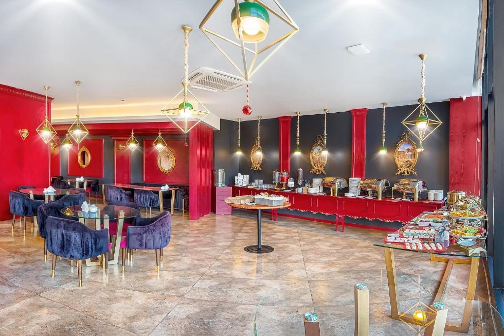 هتل دنیز تفلیس